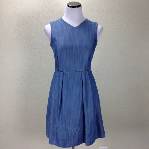 Gap Chambray Sleeveless V-Neck A-Line Denim Dress - Picture 8 of 15